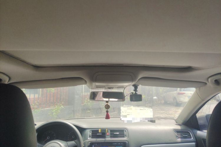 Used Volkswagen Sagitar 2012 1.6L Manual Comfort Model Headliner