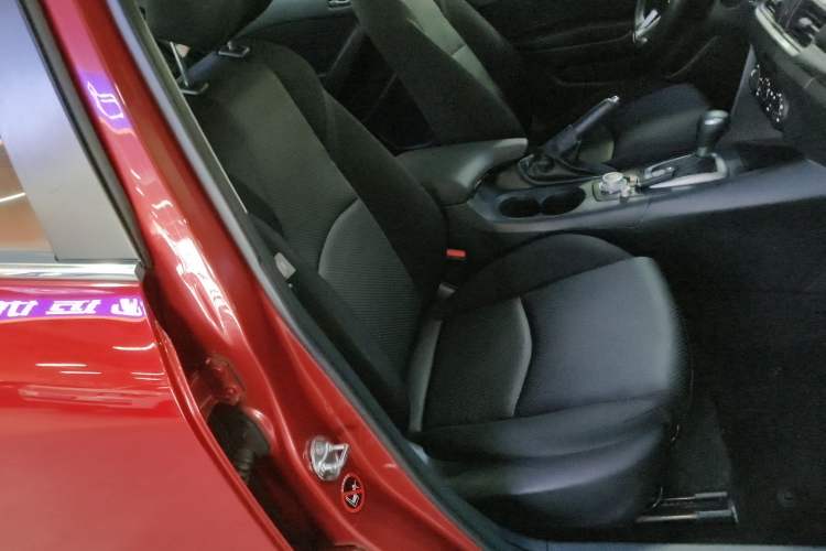 Used Mazda Mazda 3 Axela 2017 Sedan 1.5L Automatic Comfort Model Emission Standard China V
