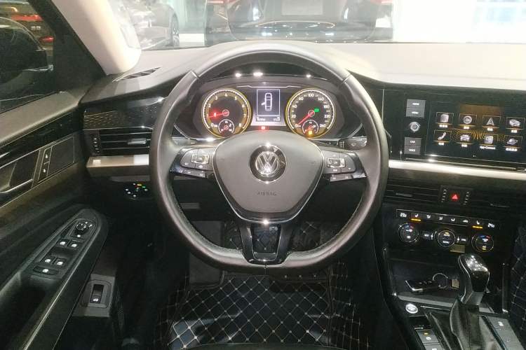 Used Volkswagen Passat 2019 330TSI Elite Edition China VI