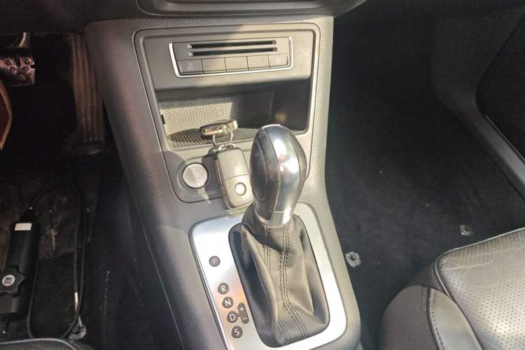 Used Volkswagen Tiguan 2015 1.8TSI Automatic Two-Wheel Drive Luxury Model