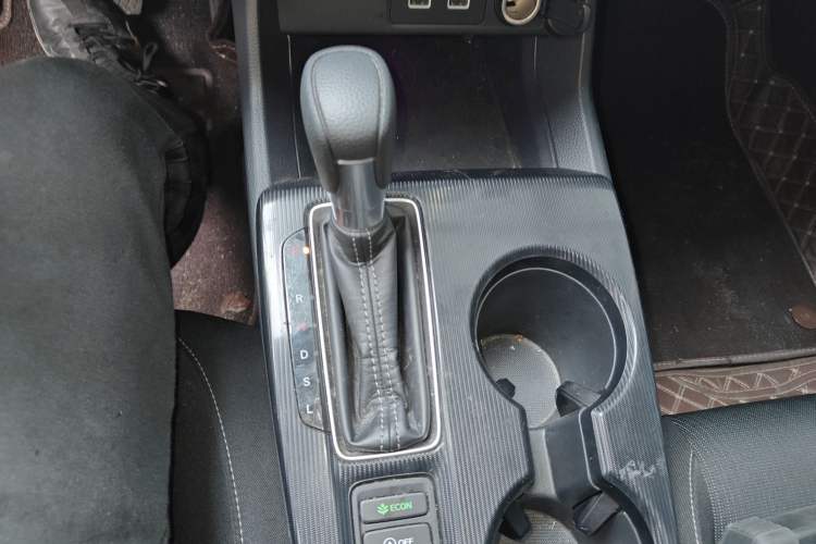 Used Honda Civic 2023 240TURBO CVT Dynamic Edition Gear Lever