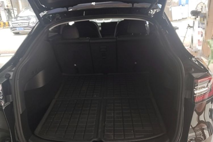 Used Tesla Model Y 2021 Standard Range Rear-Wheel Drive Version
