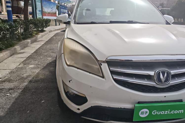 Used Changan CS35 2014 1.6L Manual Luxury Model China IV Standard
