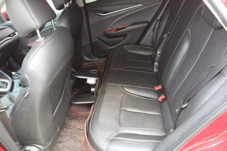 Used Buick GT 2019 18T Automatic Connected Elite Model China VI Standard Left Rear Seat