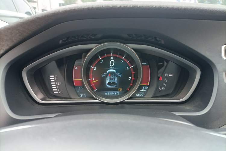 Used Volvo V40 2013 2.0T Zhiya Edition