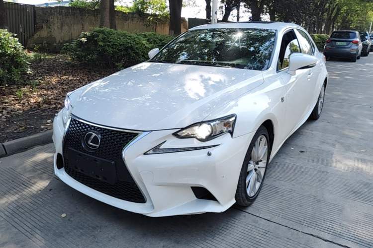 Used Lexus IS 2015 200t F SPORT