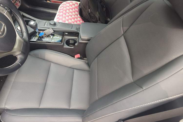 Used Lexus ES 2014 300h Elite Edition