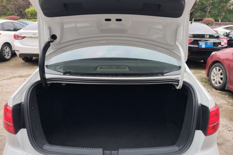 Used Volkswagen Sagitar 2018 1.6L Automatic Comfort Model Trunk