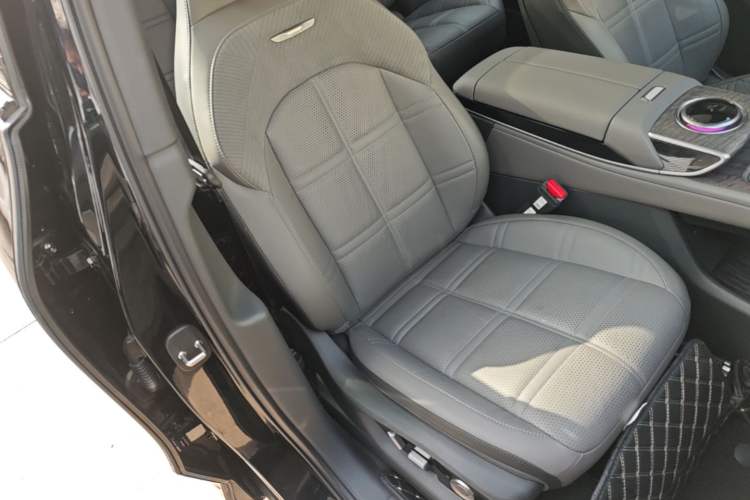 Used Hongqi Tiangong 08 2025 680 All-Wheel Drive Smart Selection Edition
