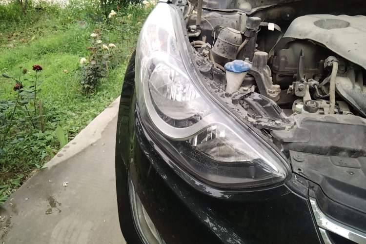 Used Hyundai Elantra (5th Generation / Langdong) 2012 1.6L Manual Leading Model