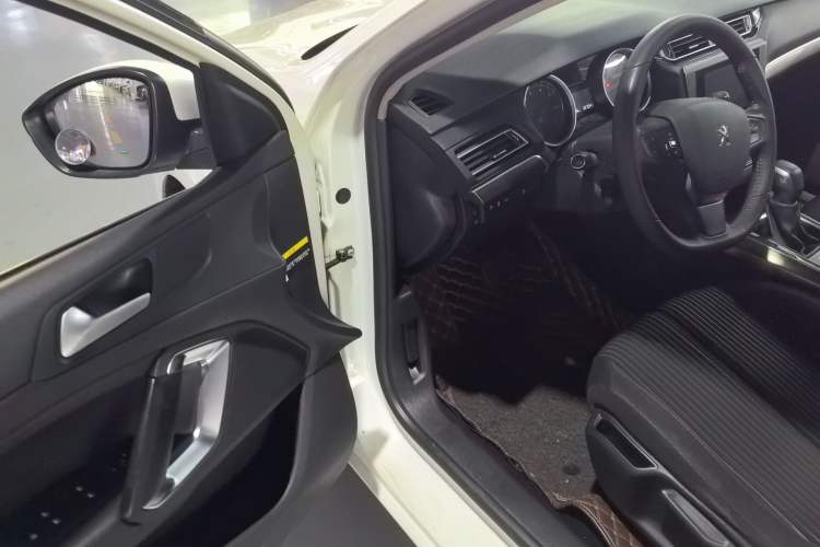 Used Peugeot 408 2014 1.8L Automatic Luxury Edition Driver Seat