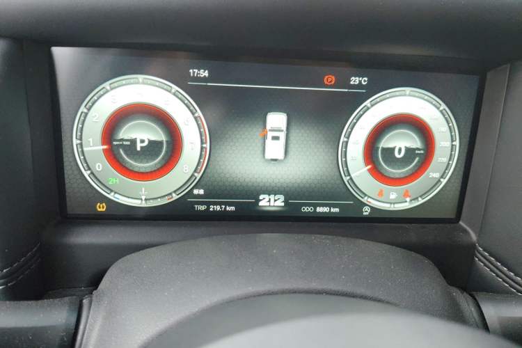 Used 212 T01 2024 2.0T Mechanic