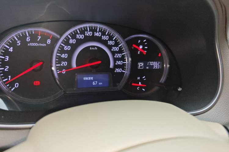 Used Nissan Teana 2011 2.5L XL Glory Edition Odometer Close Up