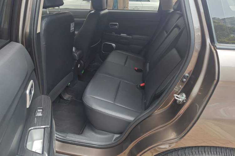 Used Mitsubishi ASX 2018 2.0L CVT Two-Wheel Drive Deluxe Edition
