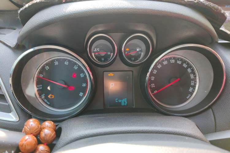 Used Buick Encore 2015 1.4T Automatic Two-Wheel Drive Urban Elite Version