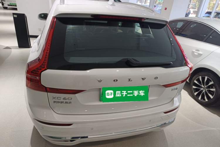 Used Volvo XC60 New Energy 2025 Plug-in Hybrid Long-Range All-Wheel Drive Smart Luxury Edition Rear