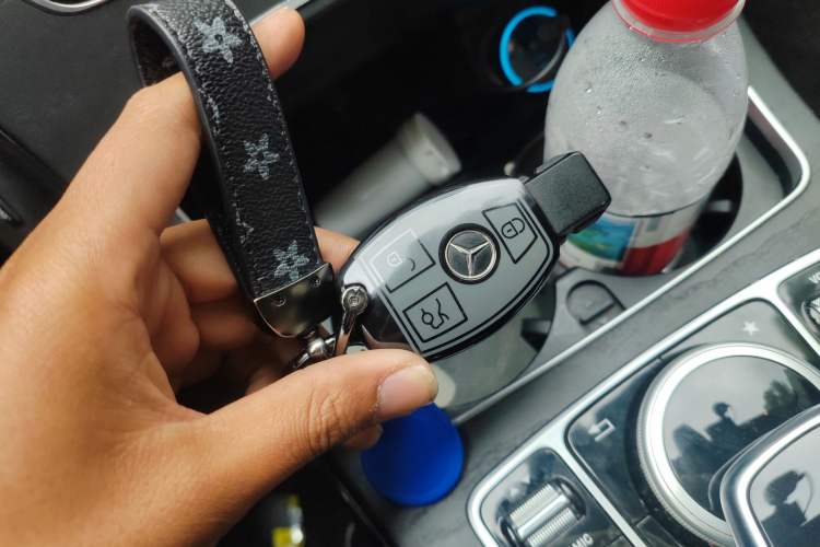 Used Mercedes-Benz C-Class 2015 C 200 station wagon
