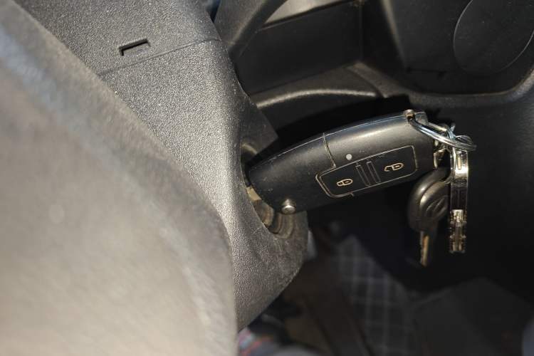 Used JMC Fushun 2022 2.0T Manual Multi-Function Passenger Vehicle Mid-Range High Roof 6-7 Seats