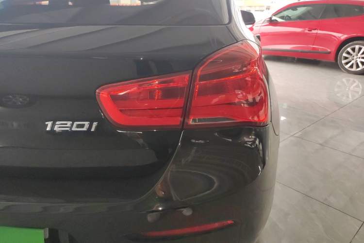 Used BMW 1 Series 2016 120i Sport Design Package
