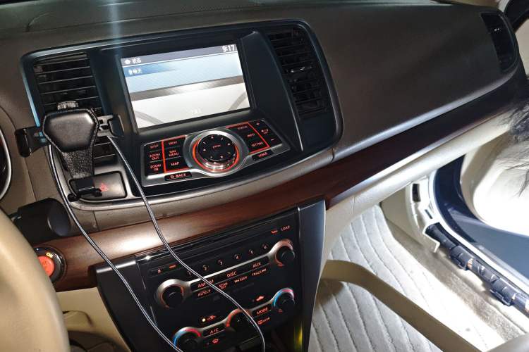 Used Nissan Teana 2009 Duke 2.5L XV VIP Deluxe Edition Audio And AC Panel