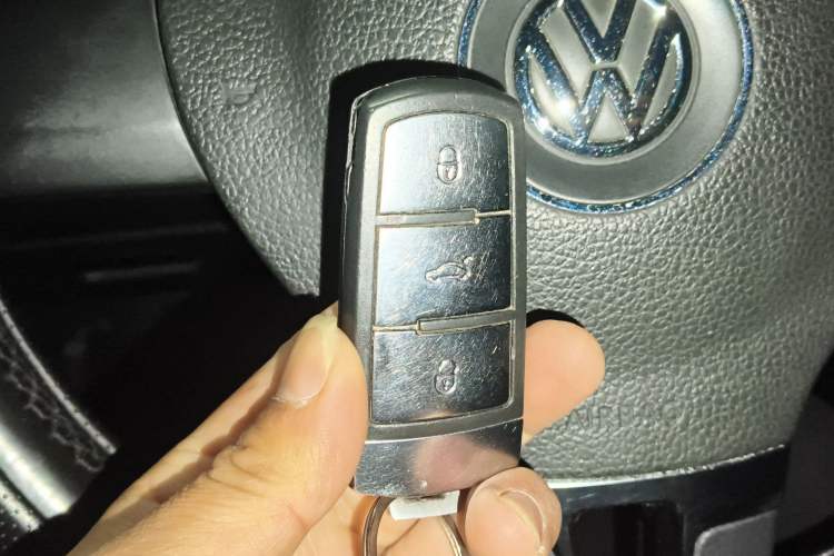 Used Volkswagen Magotan 2013 1.8TSI Comfort Model Vehicle Key