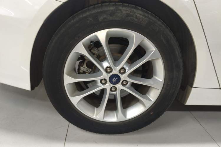 Used Ford Mondeo 2020 EcoBoost 180 Stylish Model Exterior 5