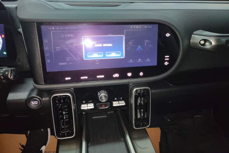 Used Haval DARGO 2024 2.0T DCT Chinese Rural Dog Edition Audio And AC Panel