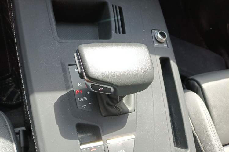 Used Audi Q5L 2023 40T Luxury Dynamic Model