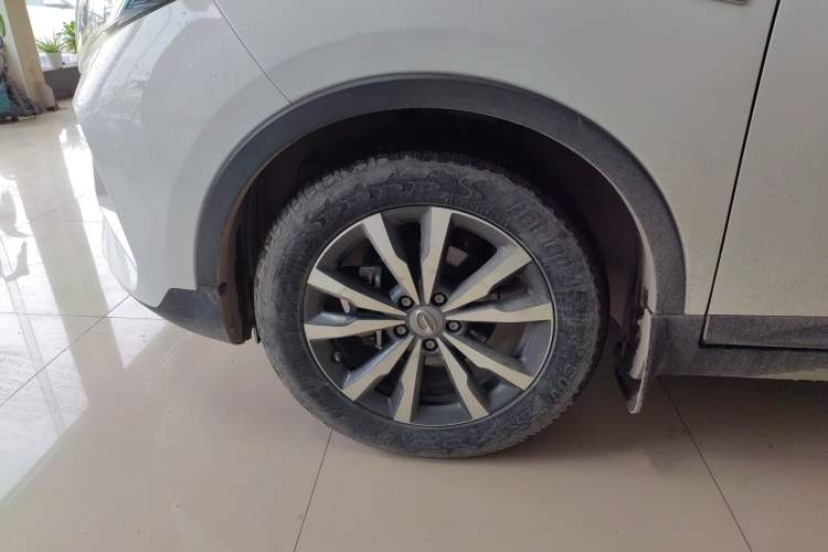 Used GAC Trumpchi GS3 2021 POWER 270T Automatic Dynamic Edition Left Front Wheel Hub