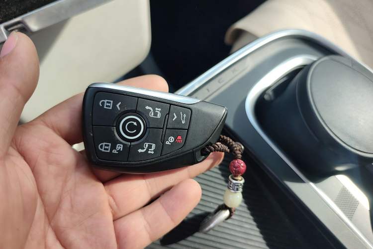 Used Buick Century 2023 2.0T Six-Seater Yinshi Edition