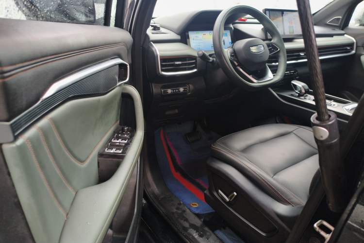 Used Geely Auto Haoyue L 2023 2.0T DCT Prestige Edition
