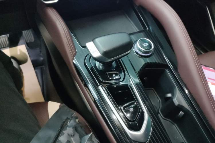 Used Geely Auto Monjaro L 2021 2.0TD High-Power Automatic All-Wheel Drive Luxury Version
