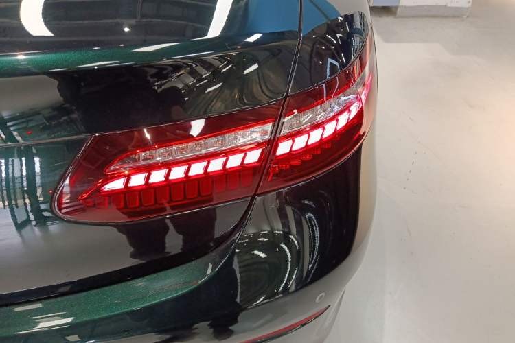 Used Mercedes-Benz E-Class (Import) 2023 E 260 Coupe