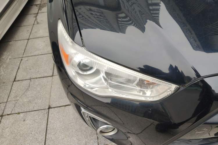 Used Mitsubishi ASX 2013 2.0L CVT Two-Wheel Drive Elite Edition
