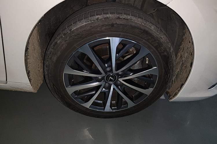 Used Lexus ES 2022 200 Excellence Edition
