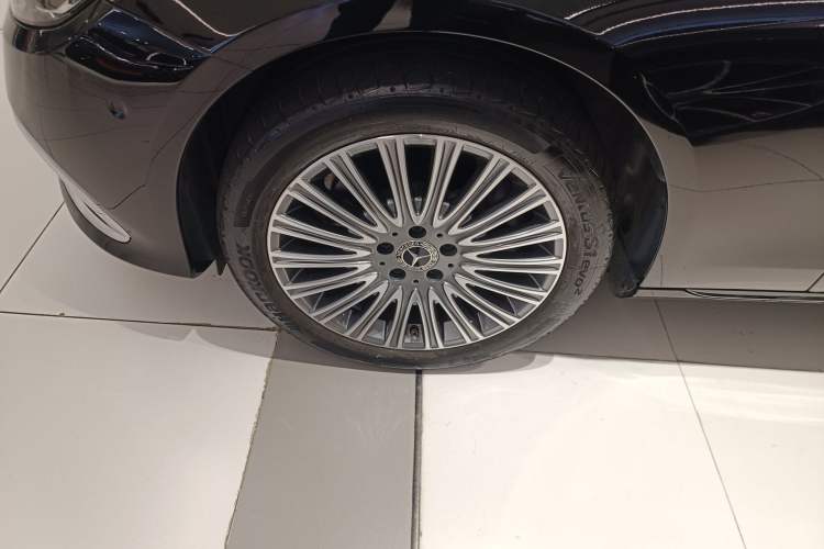 Used Mercedes-Benz E-Class 2023 Updated E 300 L Luxury Edition
