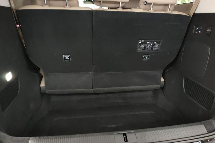 Used XPeng X9 2025 650 Long-Range Max
