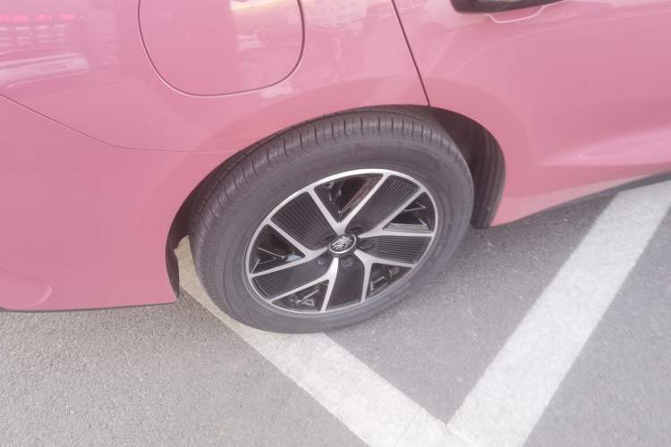 Used BYD Qin L 2025 DM-i Smart Drive 120KM Superior Model