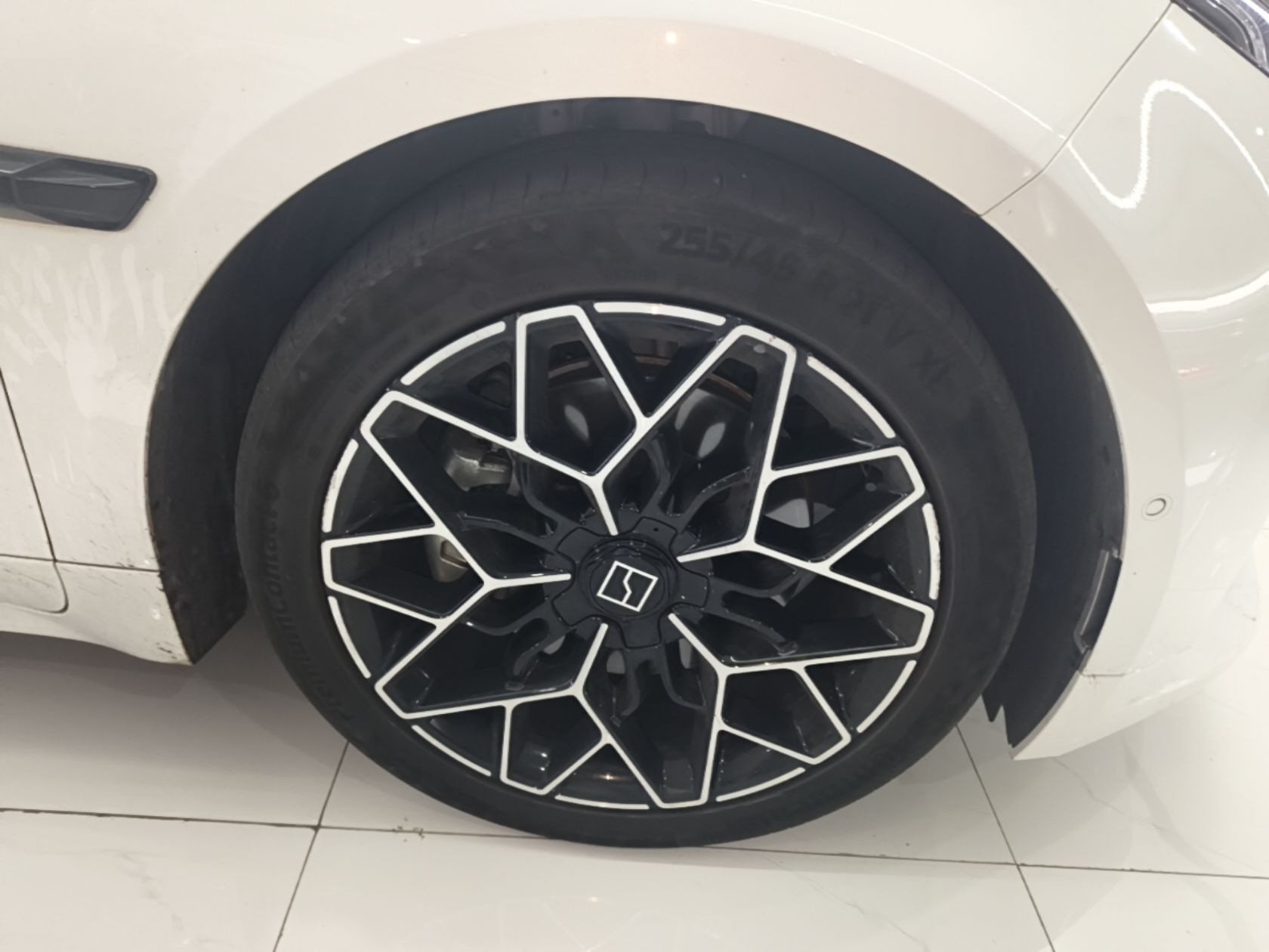 Zeekr 001 2024 WE Edition 95 kWh All-Wheel Drive — снимка 11