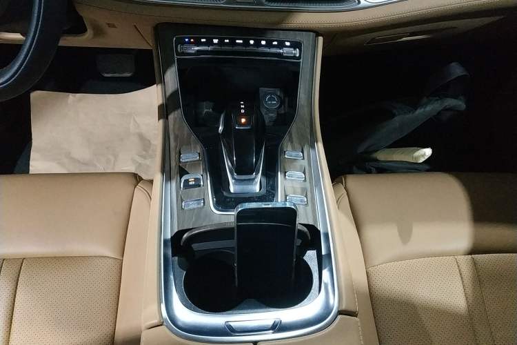 Used Landian E5 2023 1.5L DE-i 100KM Enjoyment Version 5 Seats