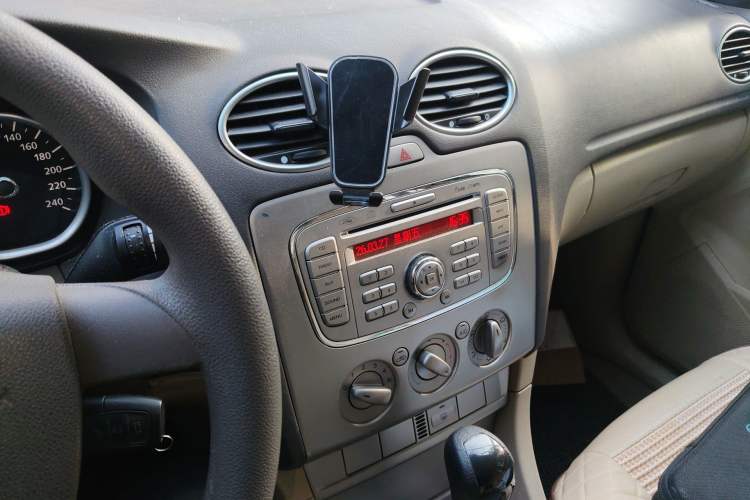 Used Ford Focus 2011 Sedan 1.8L Automatic Fashion Edition