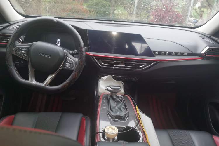 Used CHANGAN OSHAN X5 2021 1.5T DCT Flagship Edition Center Console