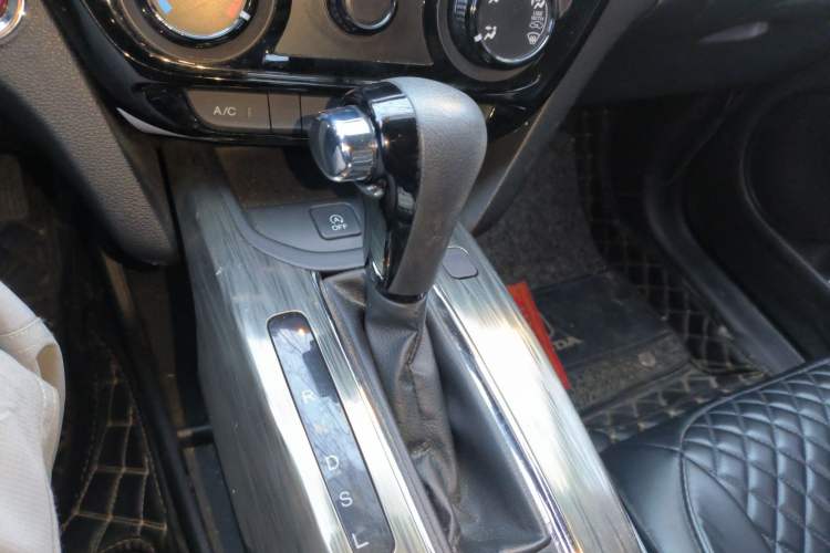 Used Honda XR-V 2017 1.8L EXi CVT Comfort Version
