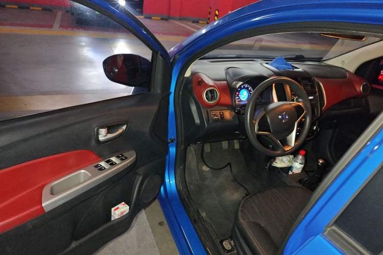 Used CHANGAN Benni 2015 1.4L Manual Luxury Model China V Standard
