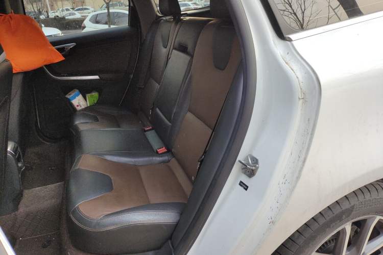 Used Volvo XC60 2017 T5 AWD Smart Range Edition Left Rear Seat