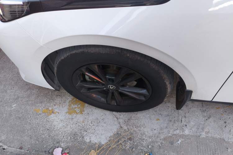 Used CHANGAN Eado DD 2023 Blue Whale NE 1.5T GDI DCT Luxury Edition Left Front Wheel Hub