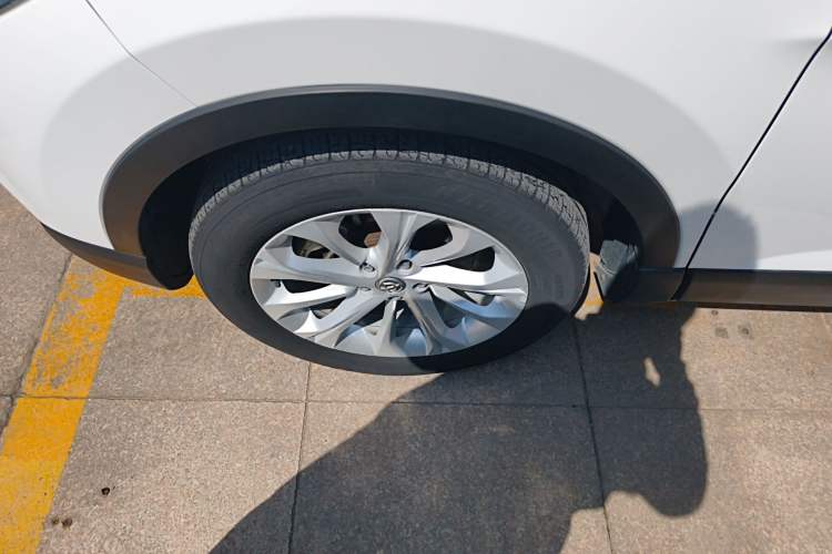 Used Brilliance V3 2016 1.5L Automatic Elite Model