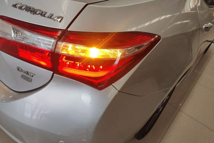 Used Toyota Corolla 2017 1.2T CVT GL-i Leather Edition Right Rear Taillight