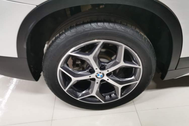 Used BMW X1 2019 sDrive18Li Premium Edition

