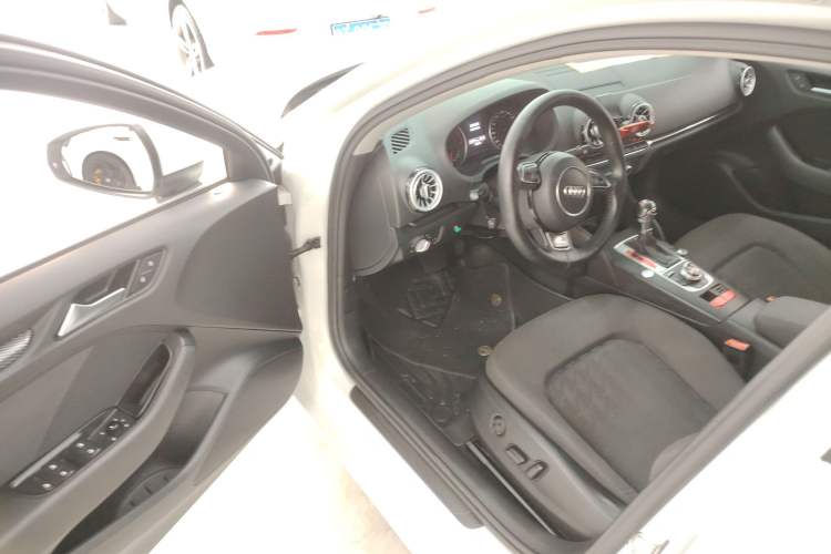 Used Audi A3 2016 Limousine 35 TFSI Prestige Edition
